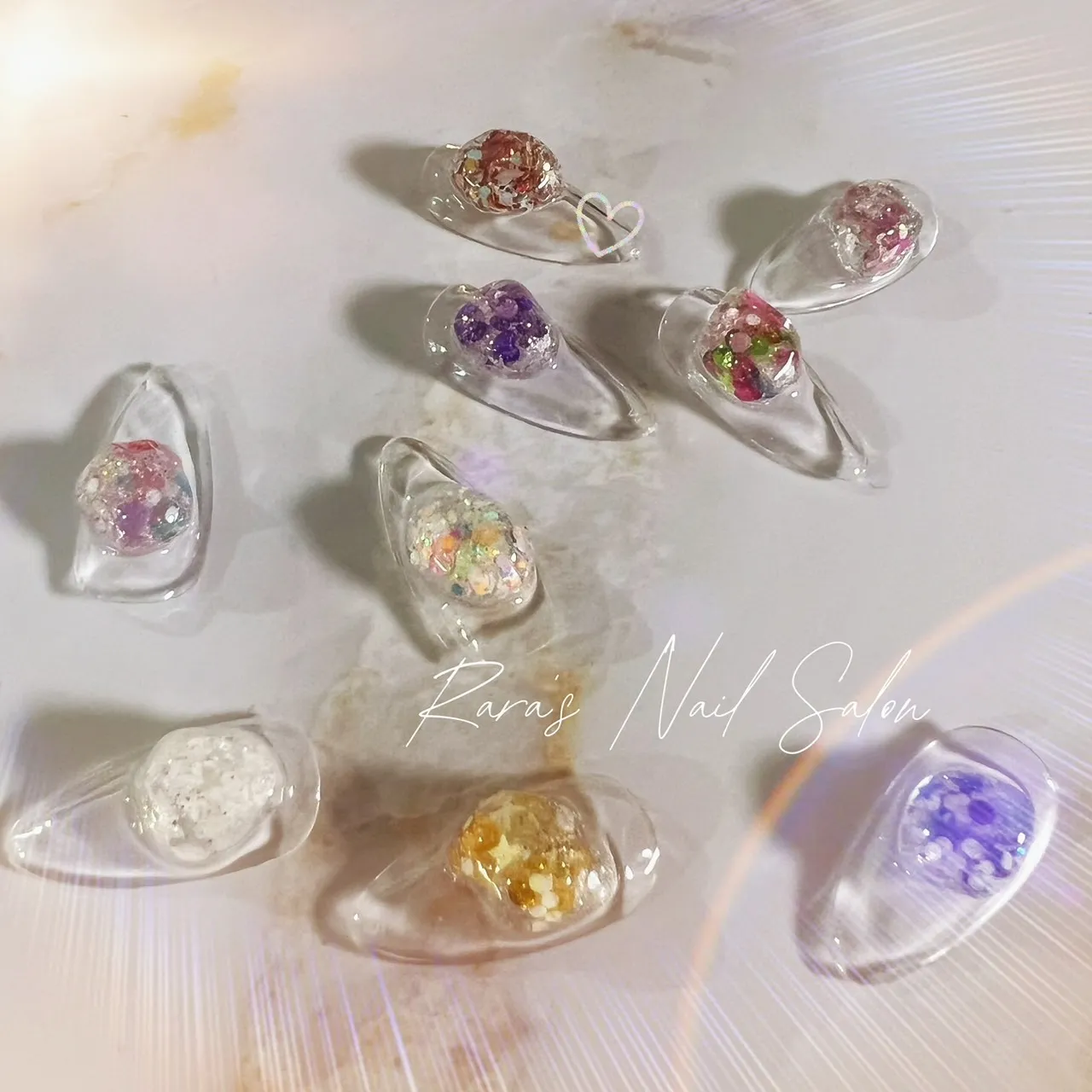 Candyのような鮮やかカラー