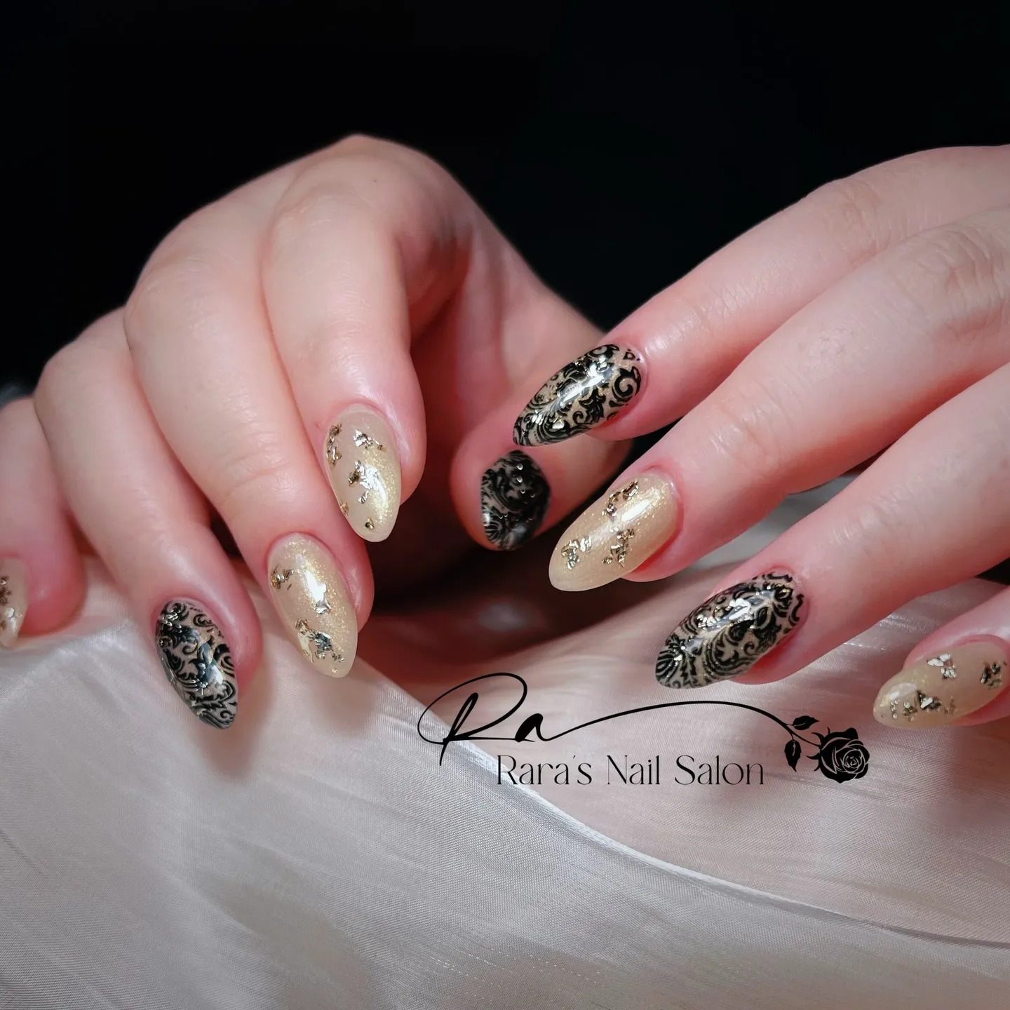 落ち着いた大人の雰囲気を醸し出すもので、特にエレガントなシー...