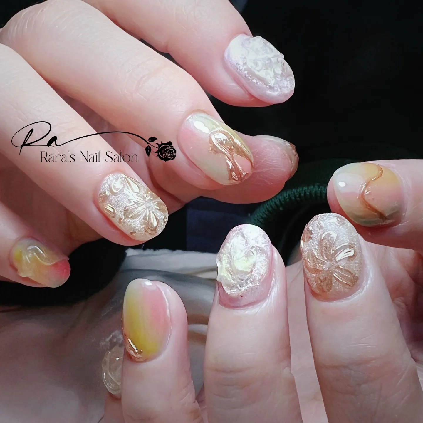 春が訪れる季節、指先も春色で彩ってみませんか？私たちのサロン...